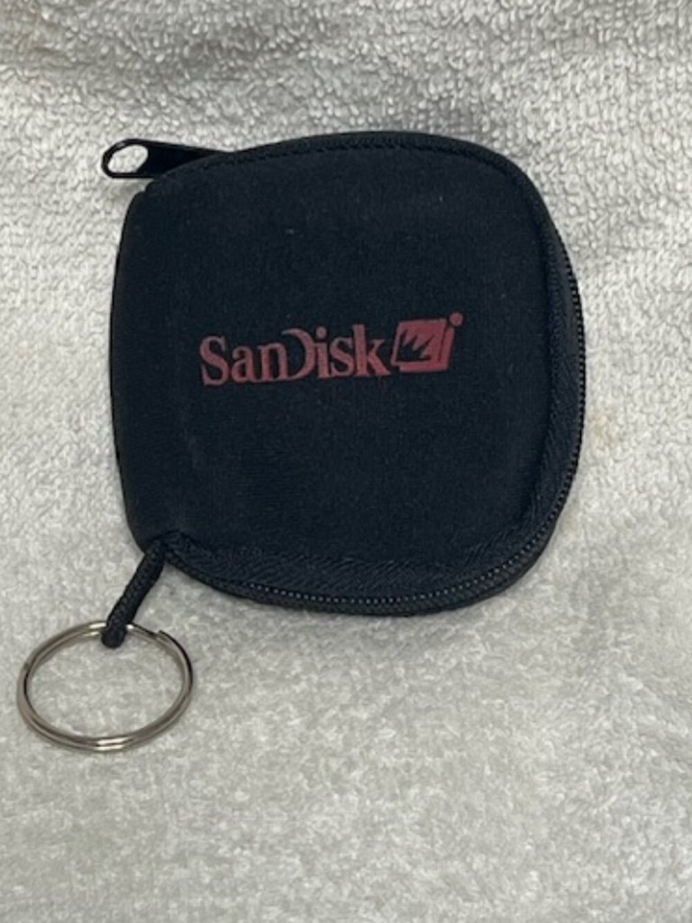 SanDisk Memory/Flash Card Travel Zip Pouch Case Keychain Logo Black 2.75"x2.75"